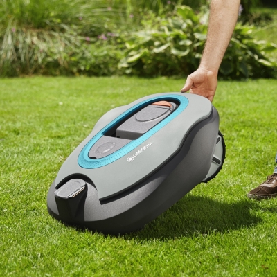 robot koszący trawnik